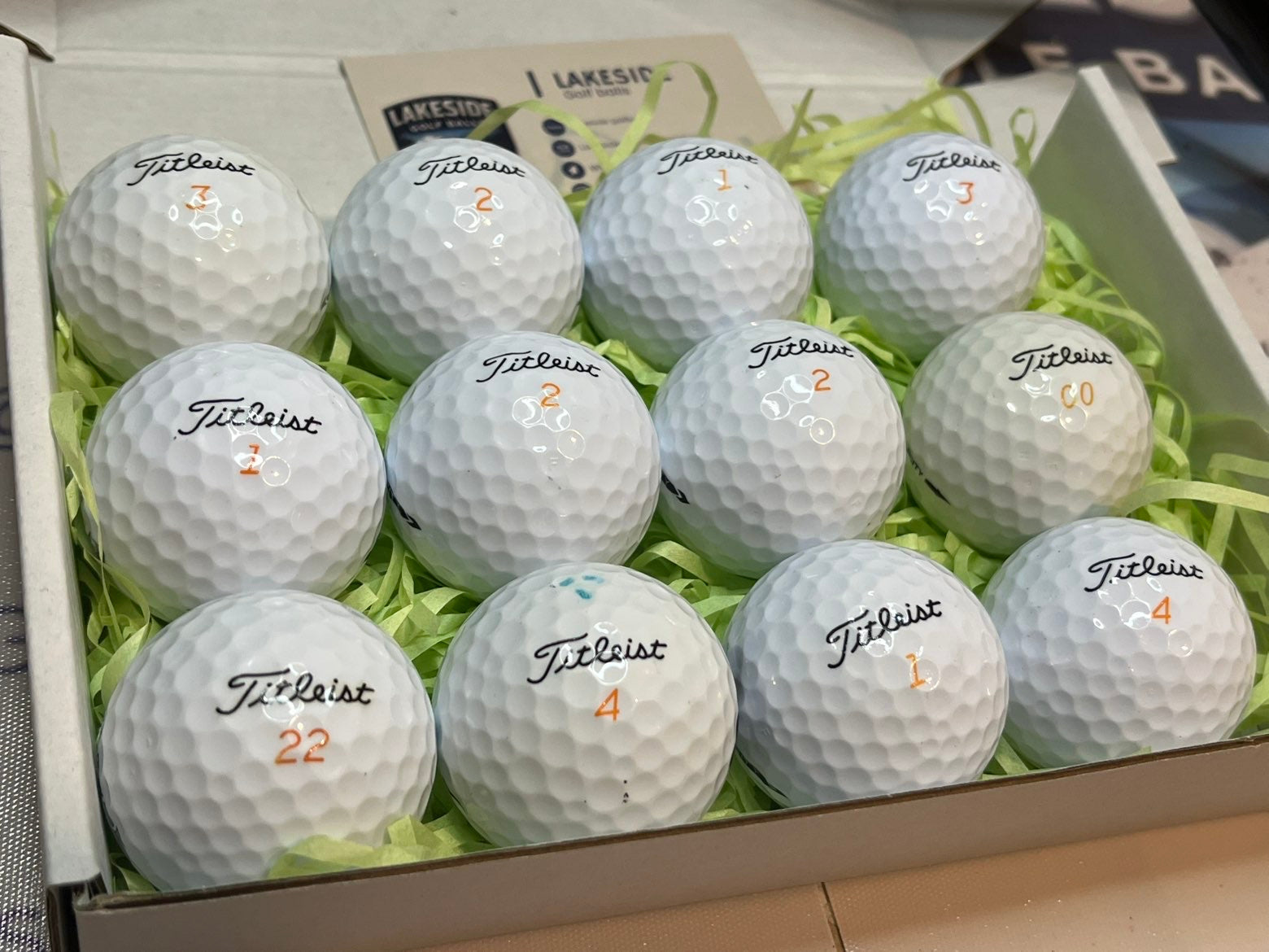 24 Titleist Velocity White