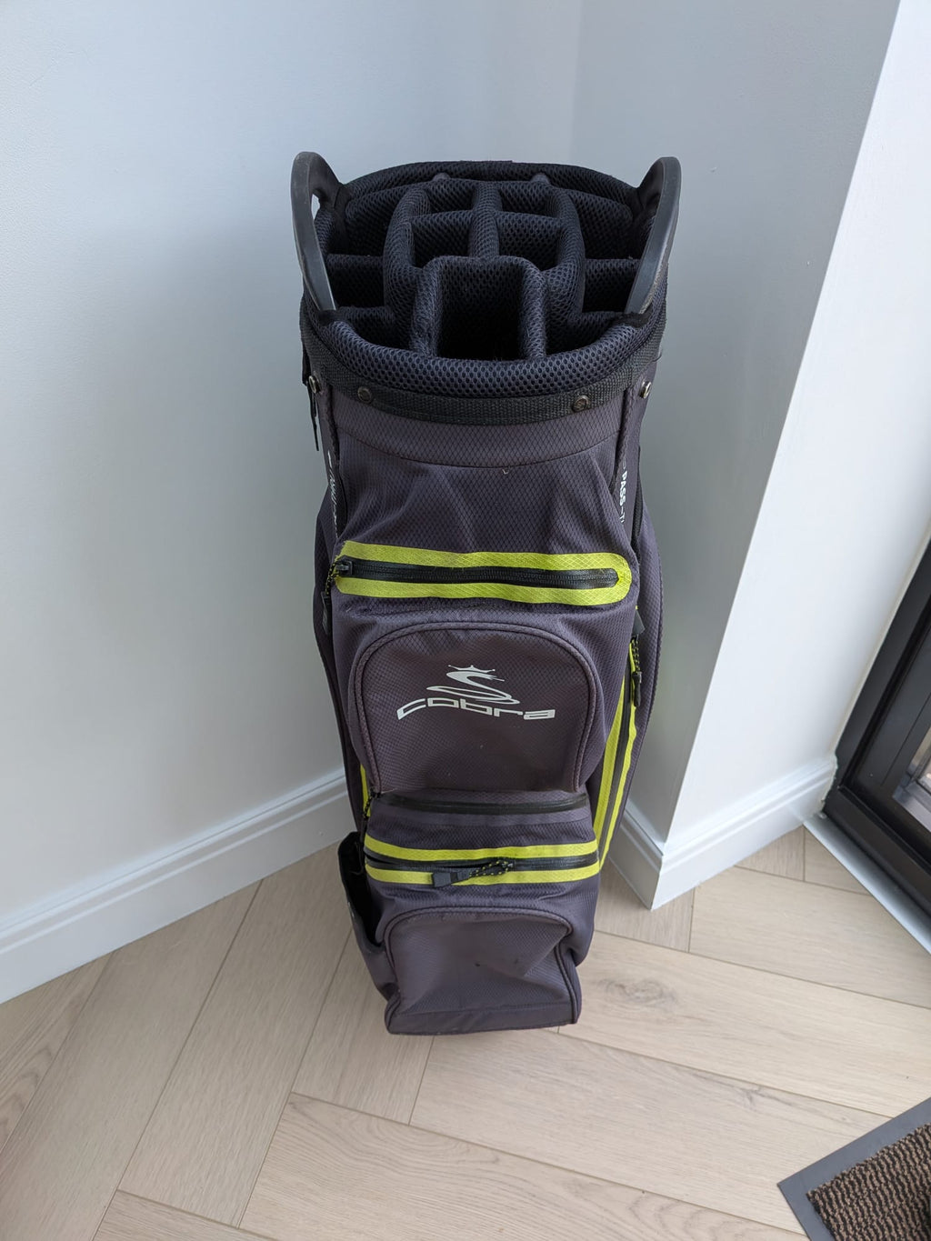 Cobra Cart Bag